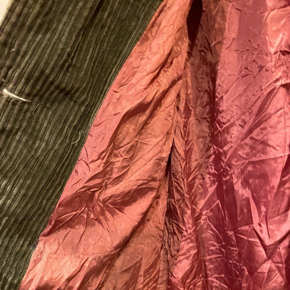 Vintage olive Corduroy coat - Picture 5 of 9